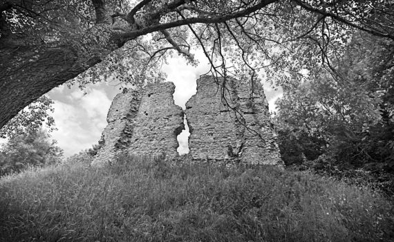 24 - Sutton Valence Castle