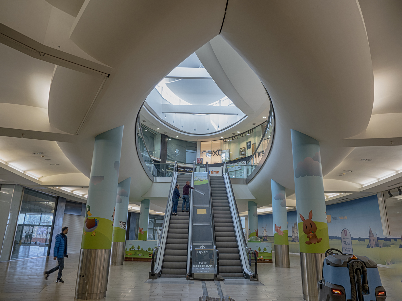 06 Ashford Shopping